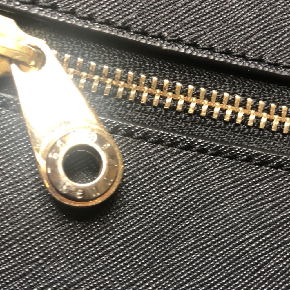 🔹Henri Bendel Backpack - Picture 7 of 8